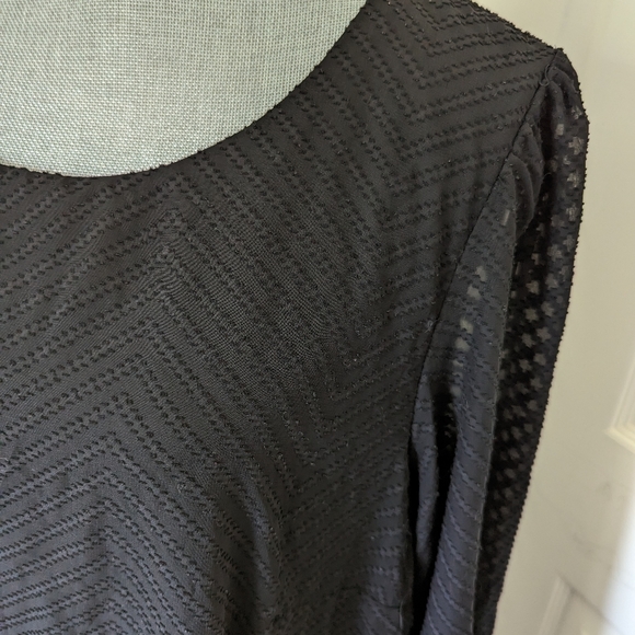 [Speechless] Sheer Sleeved Shift Dress Tab Sleeves -2X - Picture 2 of 8